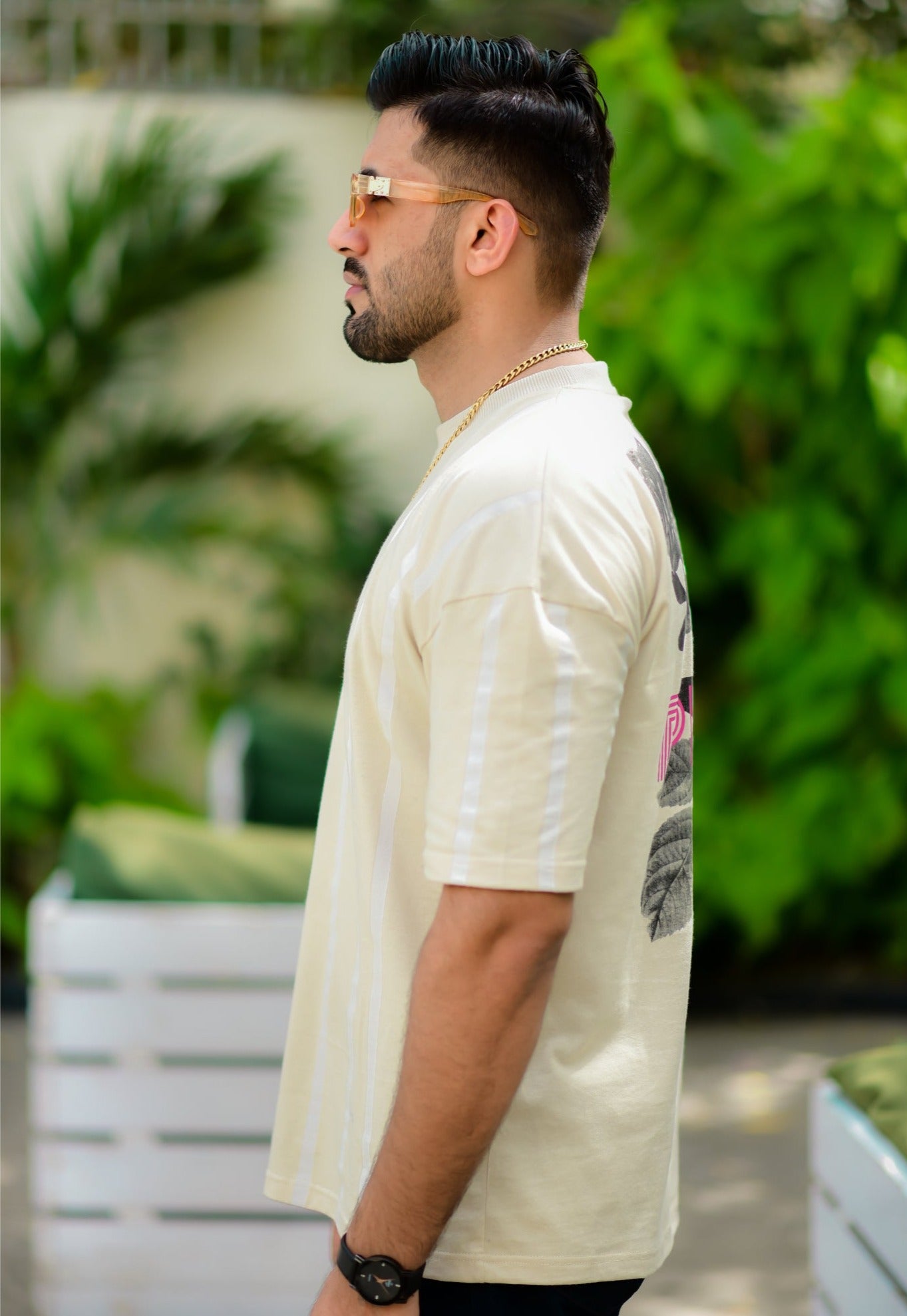 Unconventional oversized T-shirt in off-white-Men
